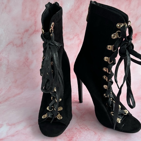 CAPE ROBBIN Gladiator Open Toed Heels Sz 5.5 - Picture 1 of 16